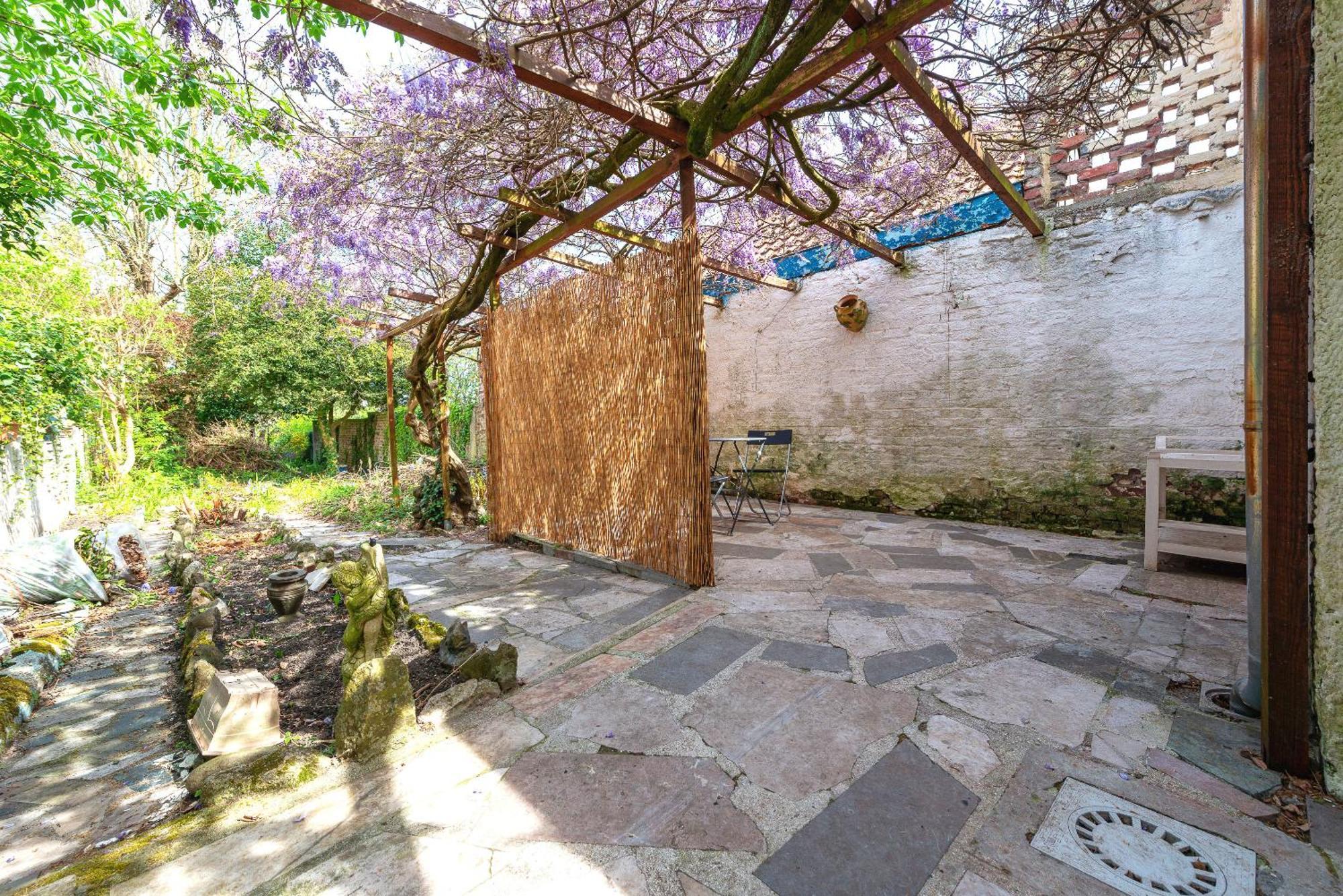 Malaka Home Anzin Exterior photo
